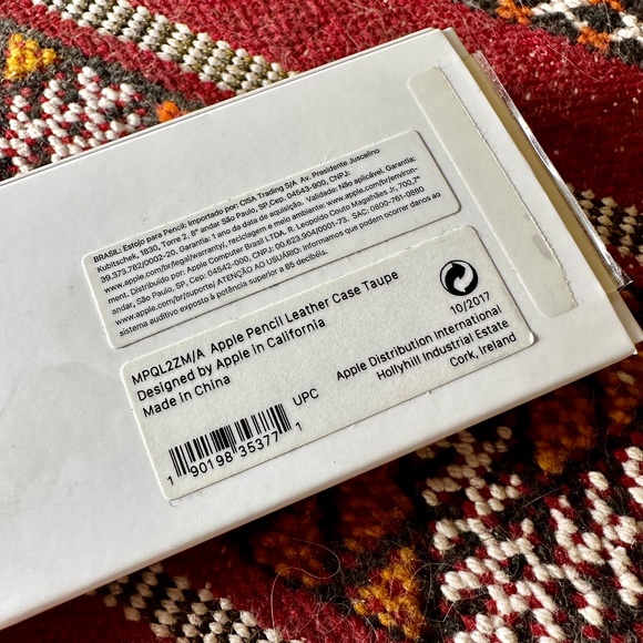 APPLE | Leather Case for 1st Generation Apple Pencil - Picture 4 of 4